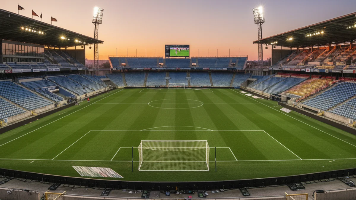 Imatge genèrica d'un estadi de futbol buit sota els focus.