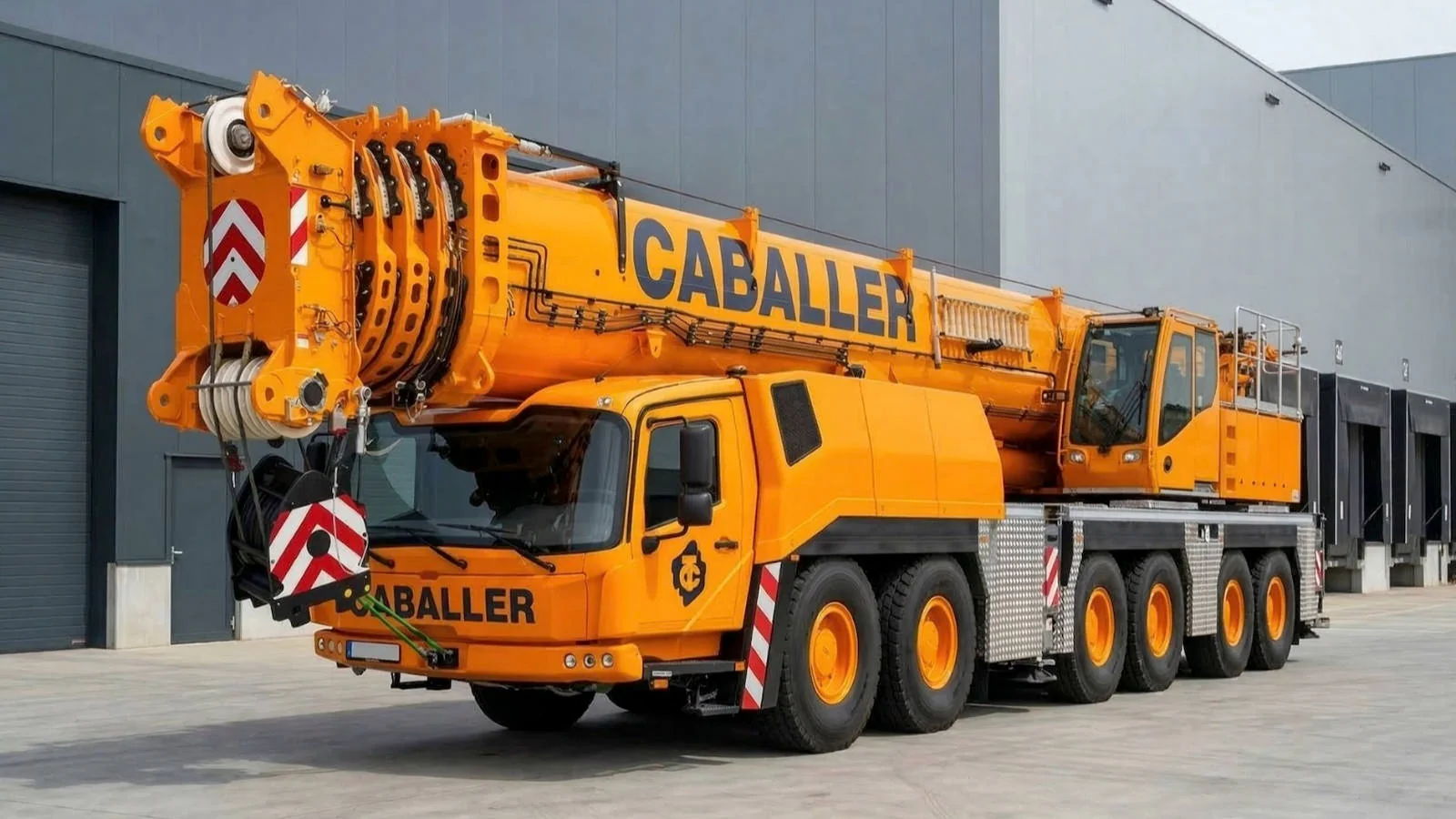 Caballer Grup ha incorporado a su flota esta Grove GMK6400-1, una grúa todoterreno de seis ejes destinada a maniobras de gran tonelaje