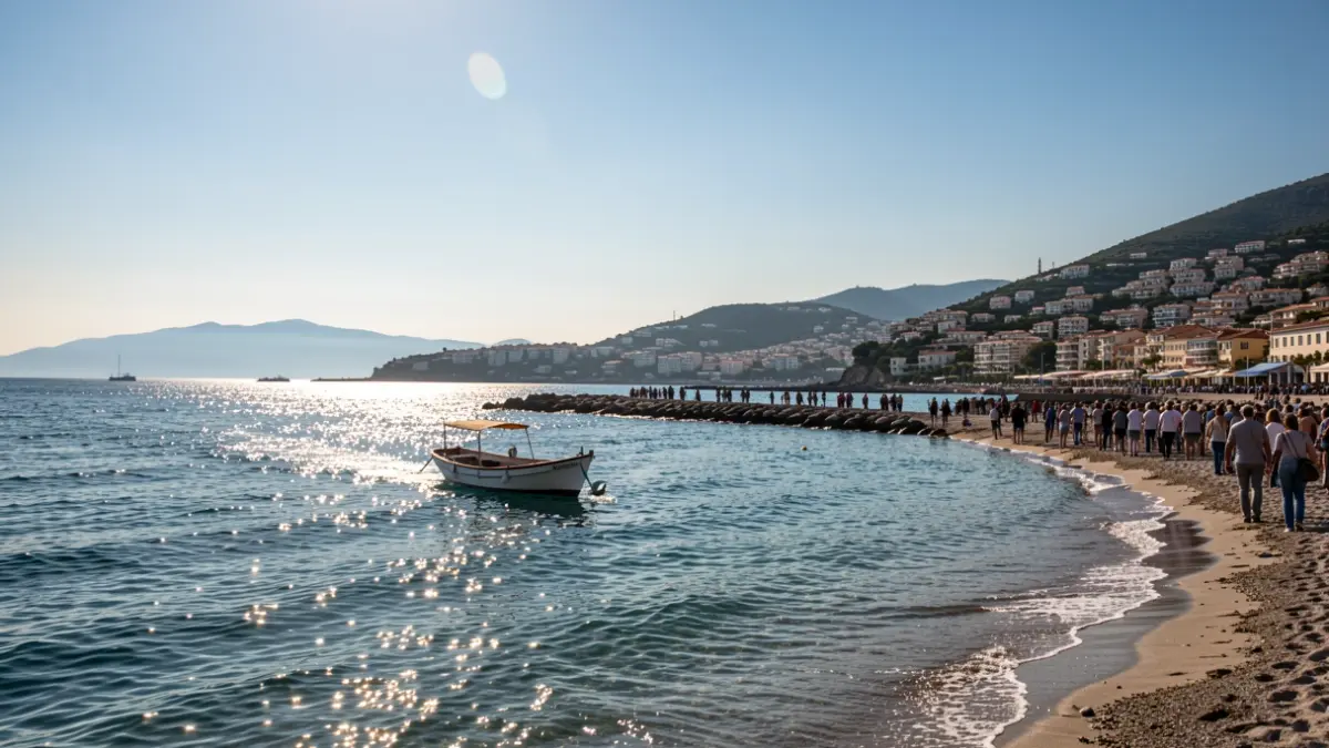 Generic image of a boat arriving at the Catalan coast.
