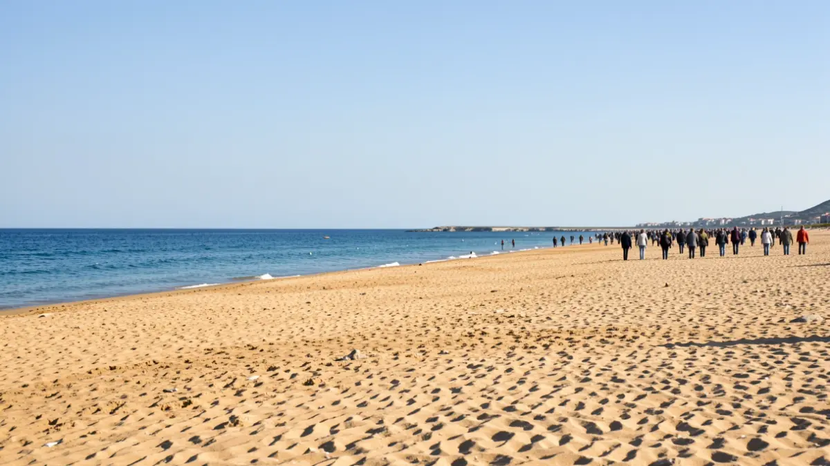 Imatge genèrica d'una platja catalana tranquil·la.