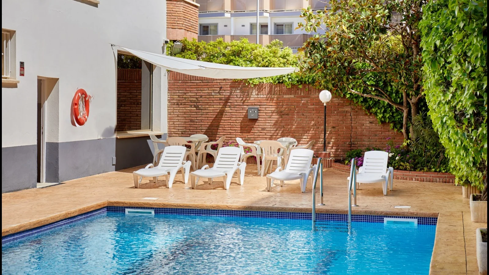 APARTAMENTS ELDORADO, Un negoci familiar reconegut pels seus clients