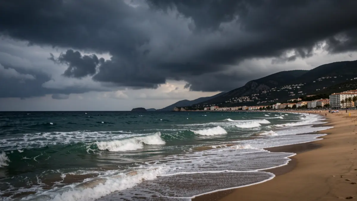 Generic image of a maritime storm on the Catalan coast.