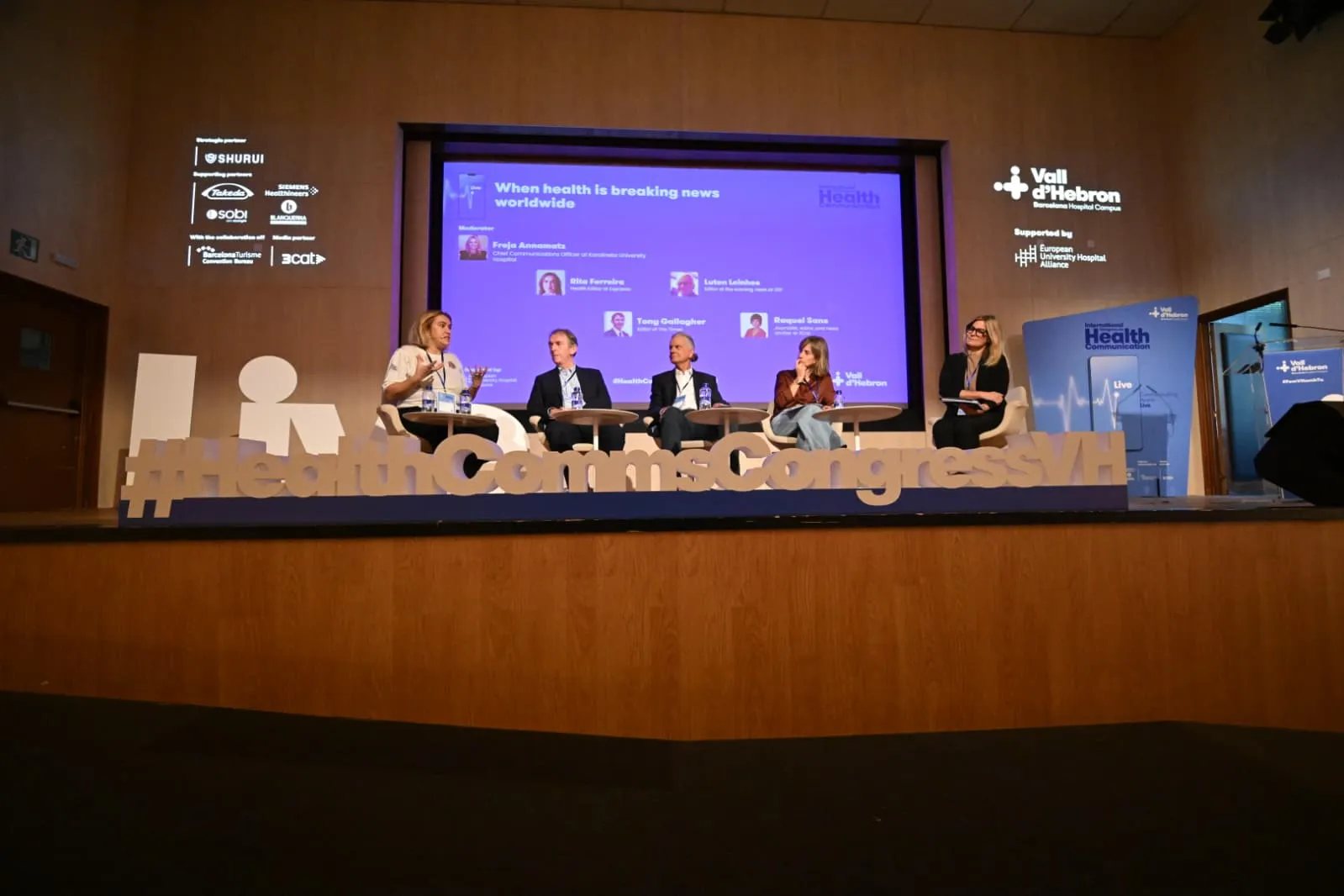 El Congrés de Comunicació Sanitària aborda els reptes d'informar en temps real